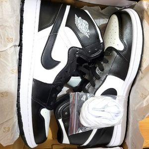 Air Jordan Retro High OG Twist black white